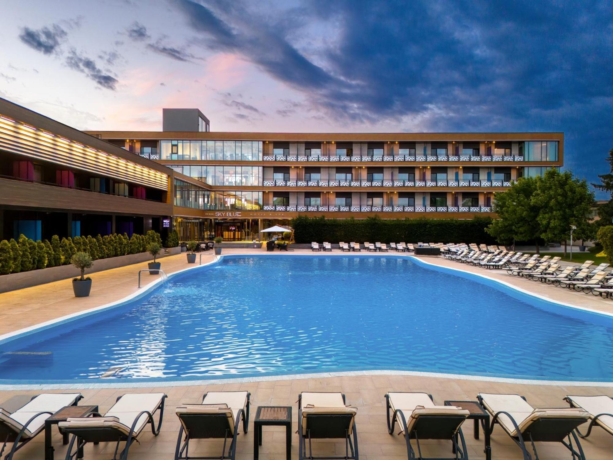 Sky Blue Hotel & Spa Paulesti  Exterior foto