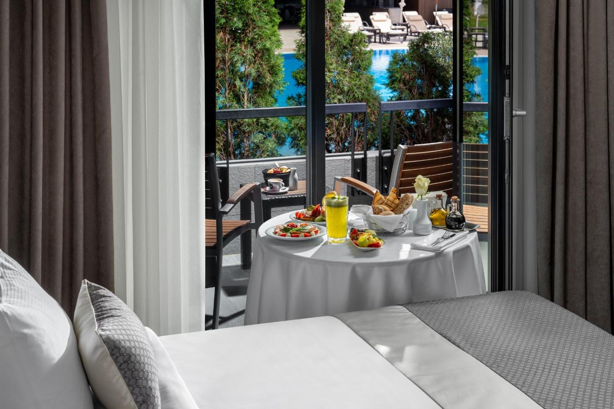 Sky Blue Hotel & Spa Paulesti  Exterior foto